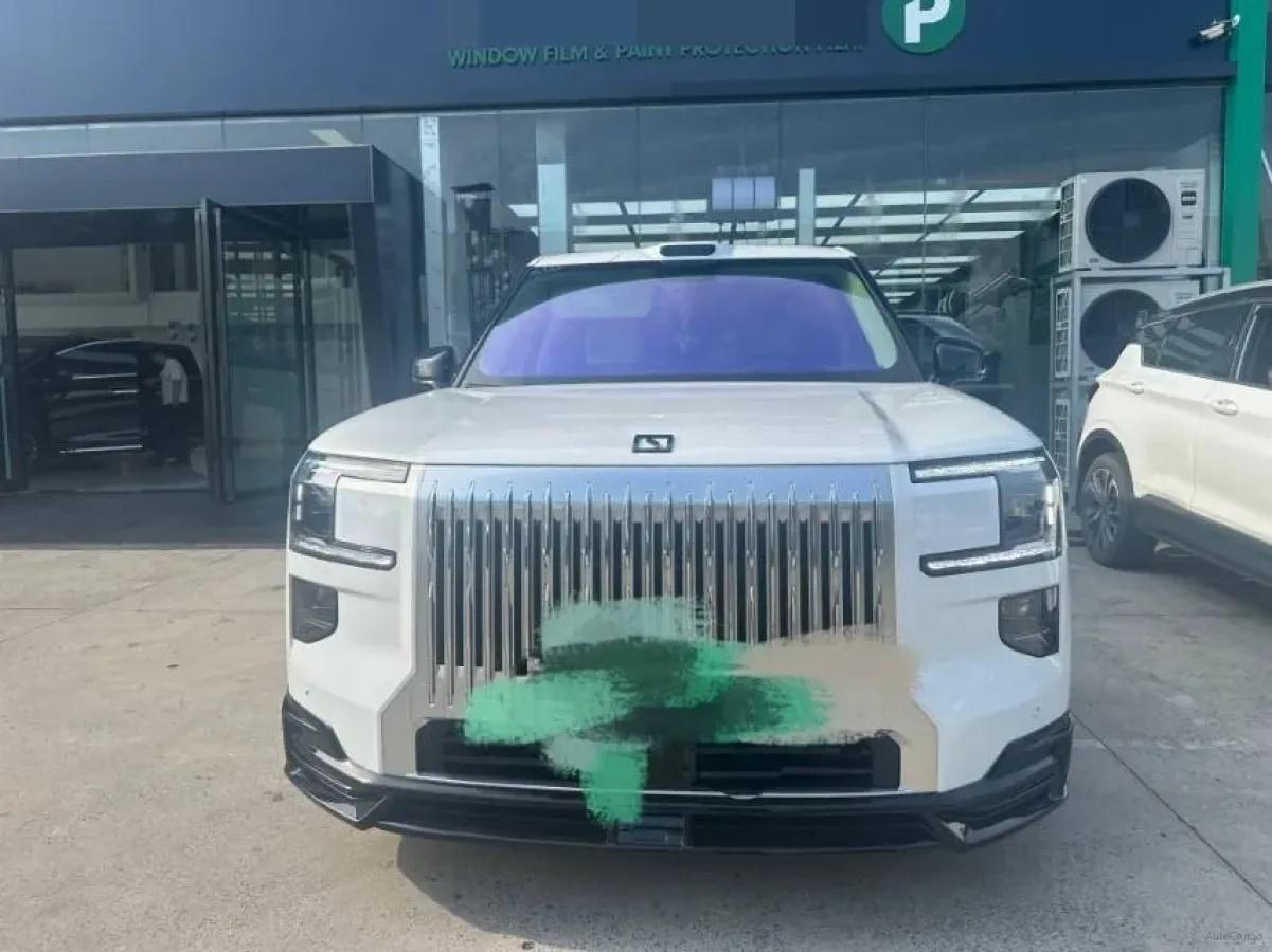 2025 Zeekr 9X 2.0T 279HP L4 1DHT PHEV image 2