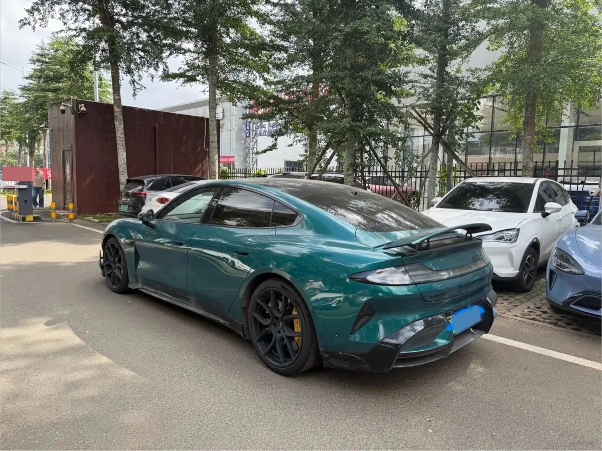 2025 Xiaomi SU7 Ultra BEV 93.7KWH image 2