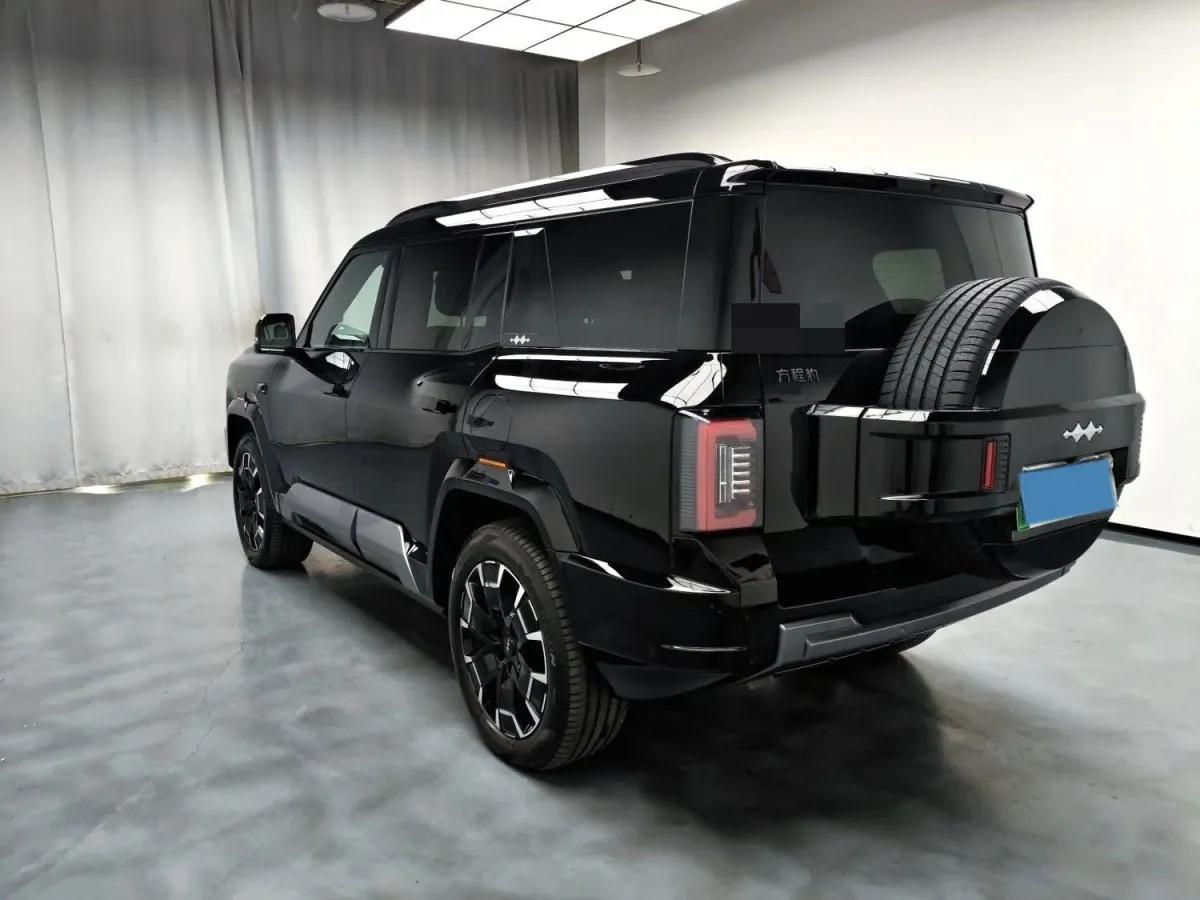 2025 FangChengBao Bao 8 2.0T 245HP L4 E-CVT PHEV 36.8KWH image 2