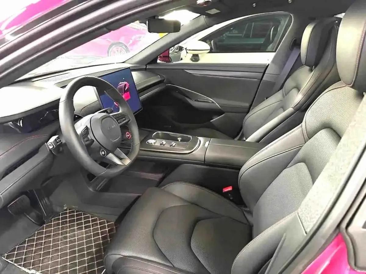 2024 Xiaomi SU7 BEV 73.6KWH 700km image 2