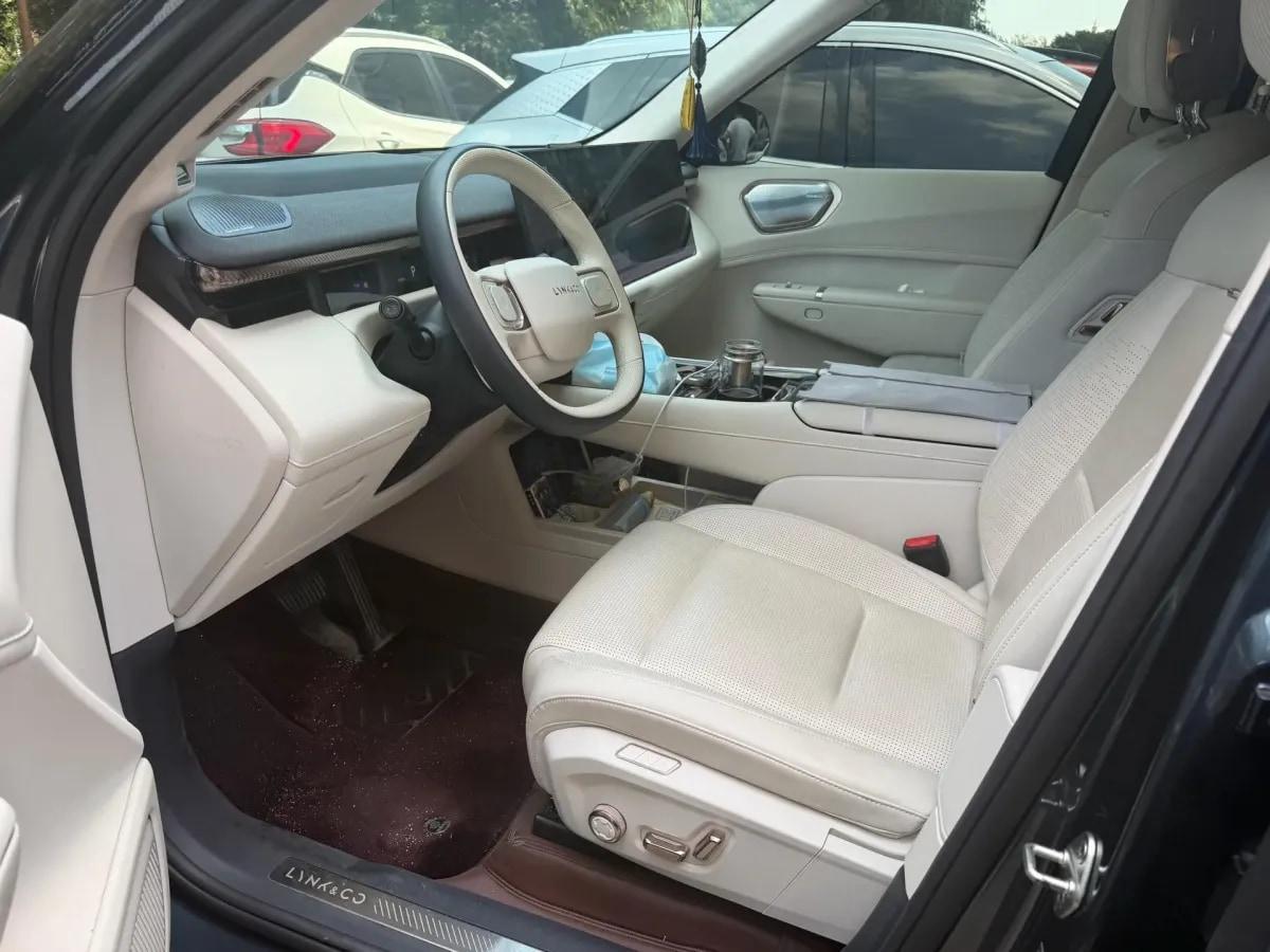 2025 LYNK&CO 900 2.0T 254HP L4 3DHT PHEV image 2