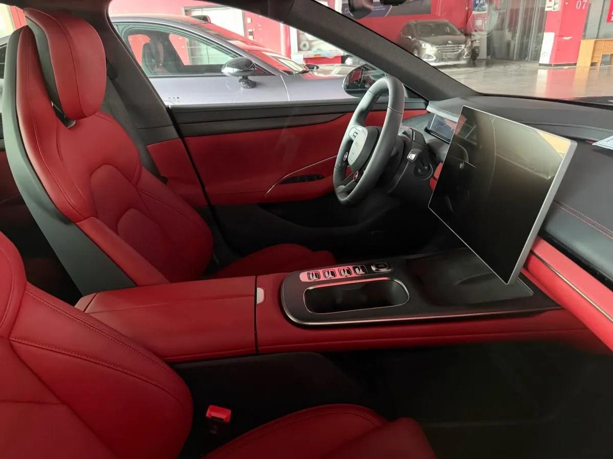 2024 Xiaomi SU7 BEV 94.3KWH image 2