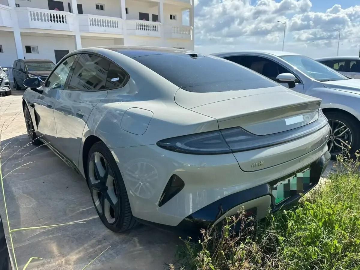 2024 Xiaomi SU7 BEV 73.6KWH image 2