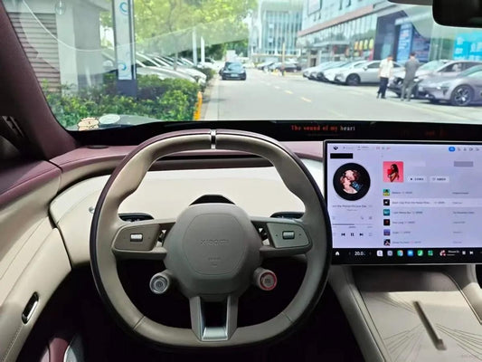 2025 Xiaomi YU7 BEV image 2