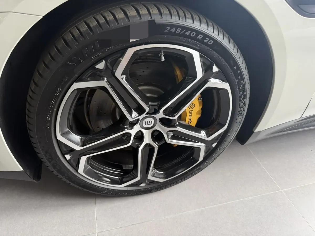 2024 Xiaomi SU7 BEV 73.6KWH 700km image 2