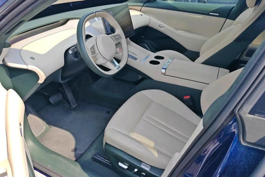 2025 Xiaomi YU7 BEV 101.7KWH image 2