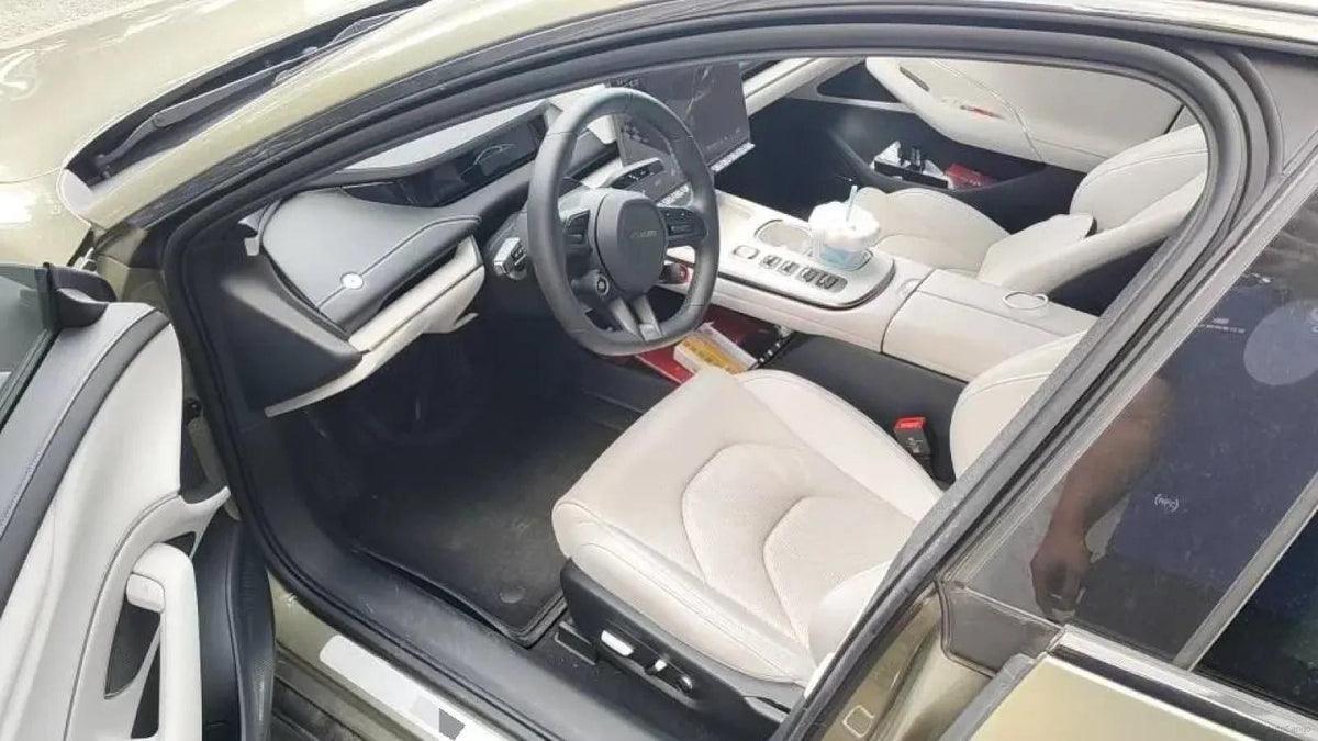 2024 Xiaomi SU7 BEV 94.3KWH 830km image 2
