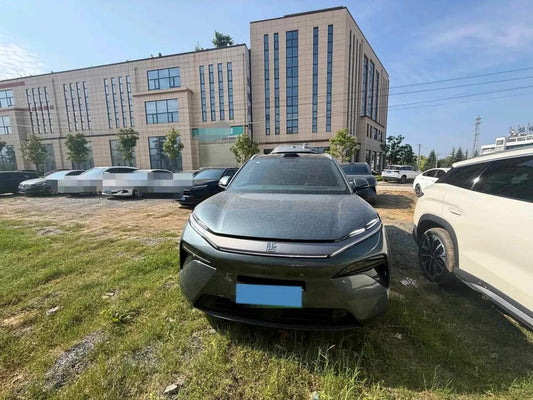 2025 BYD Tang L 1.5T 156HP L4 E-CVT PHEV image 2