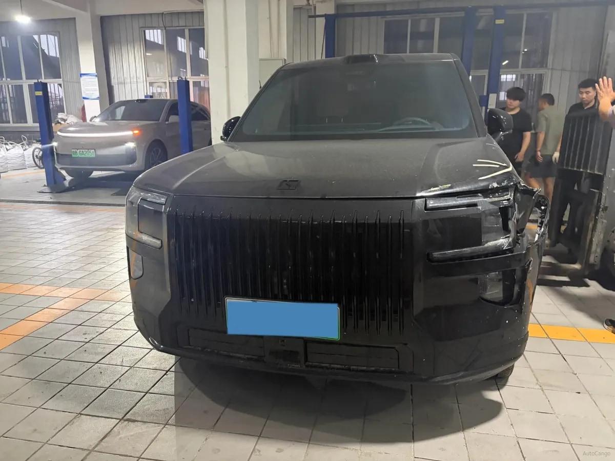 2025 Zeekr 9X 2.0T 279HP L4 1DHT PHEV image 2
