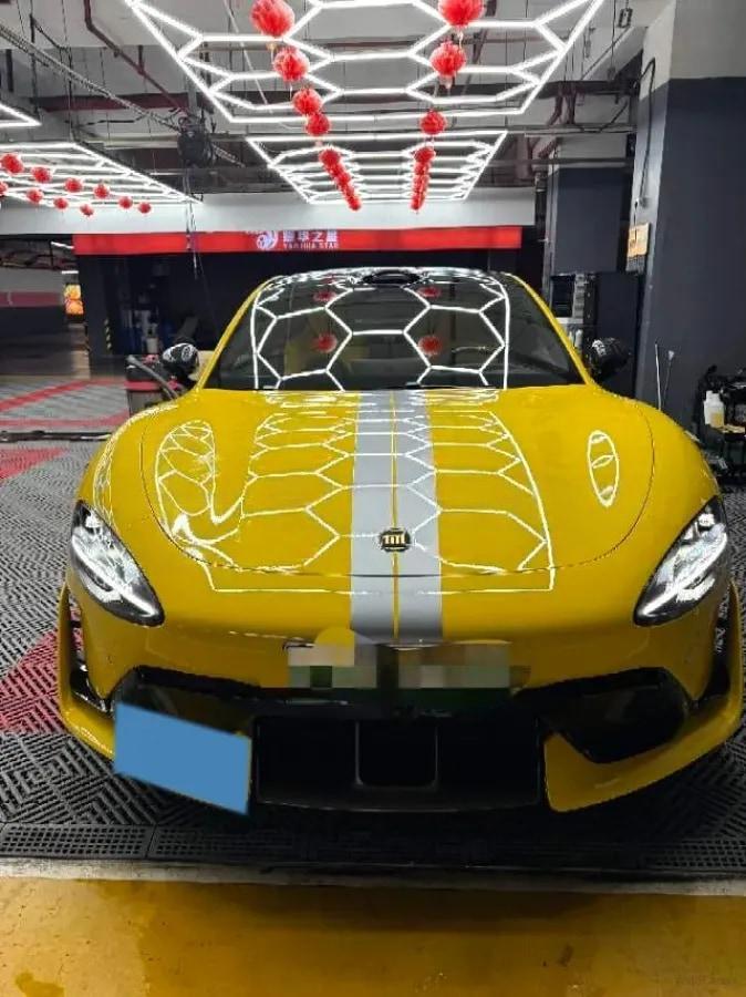 2025 Xiaomi SU7 Ultra BEV 93.7KWH 630km image 2