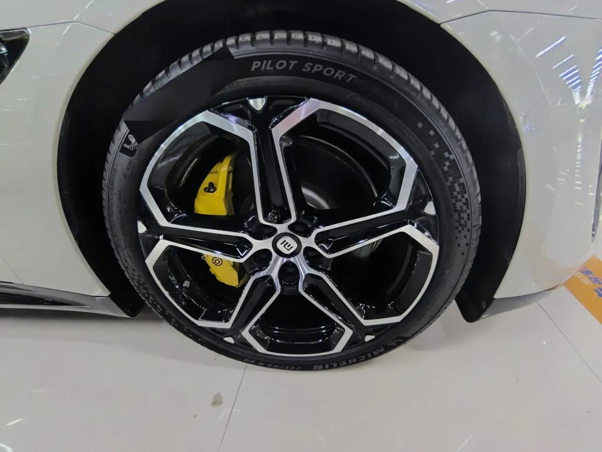 2024 Xiaomi SU7 BEV 101KWH 800km image 2
