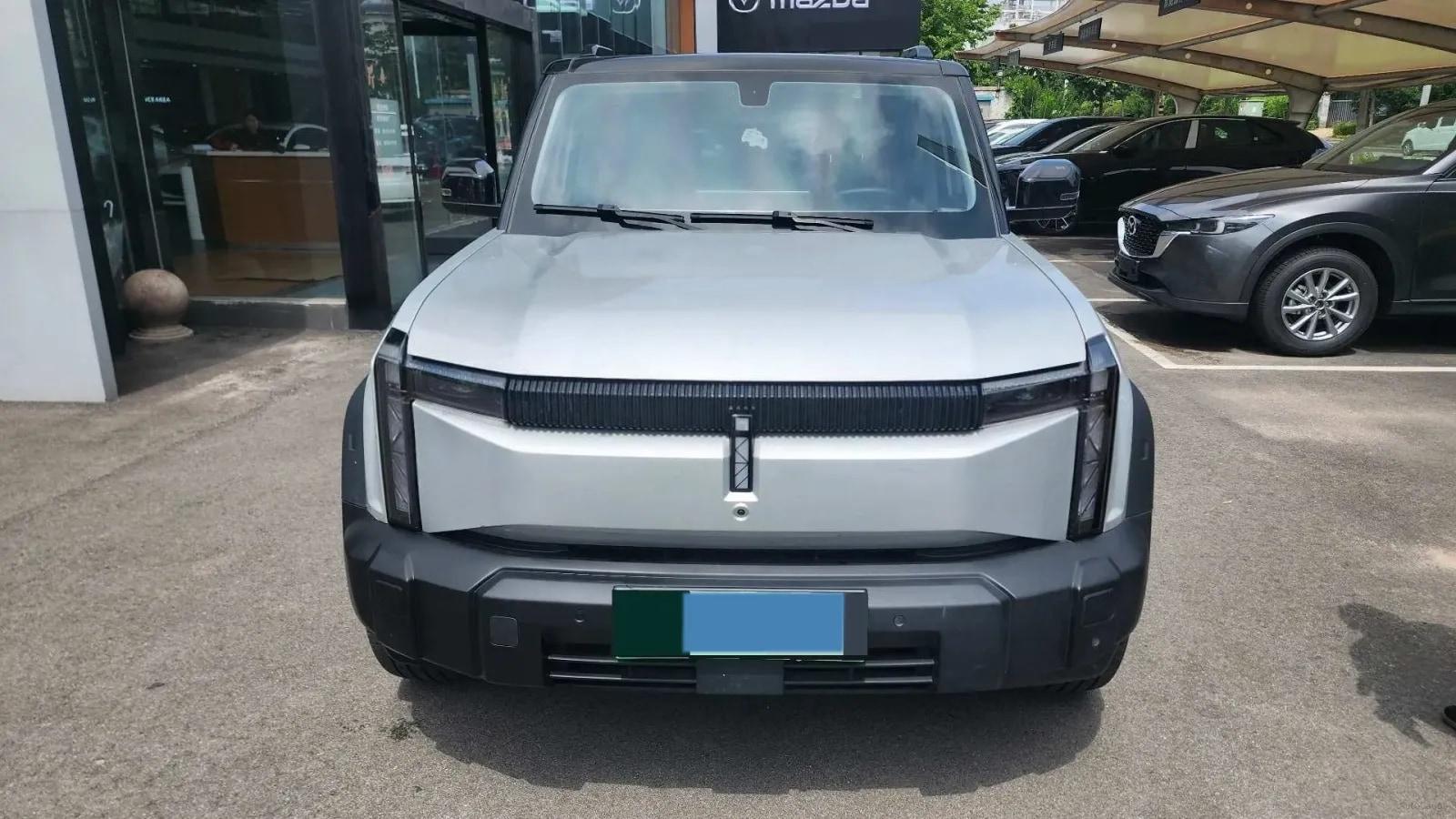 2024 iCAR iCAR 03 BEV 65.69KWH image 2