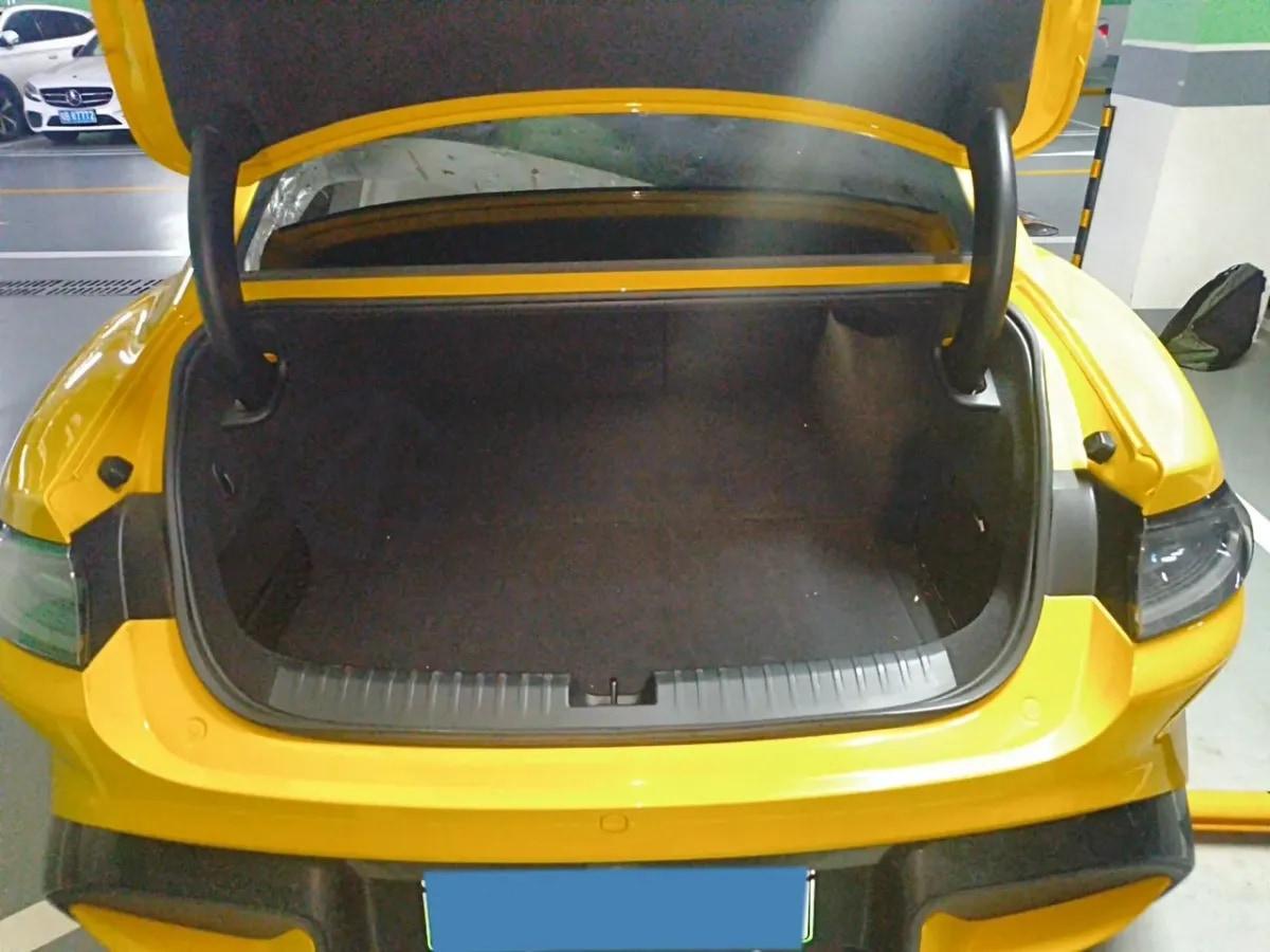 2025 Xiaomi SU7 Ultra BEV 93.7KWH 630km image 20