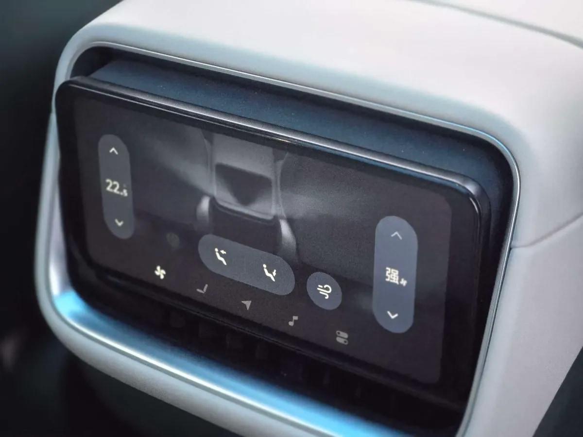 2025 Xiaomi YU7 BEV 101.7KWH image 20