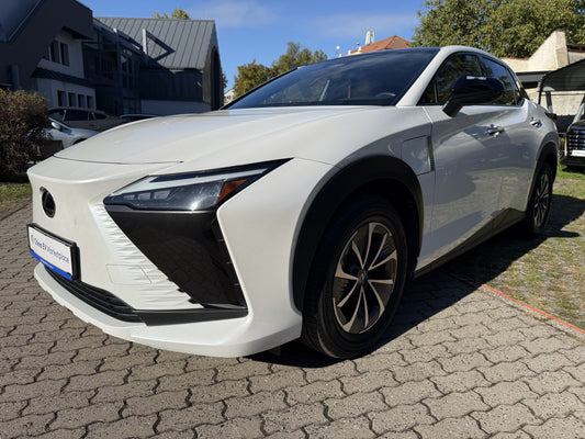 LEXUS RZ 450e AWD Executive - preowned car [Stock]