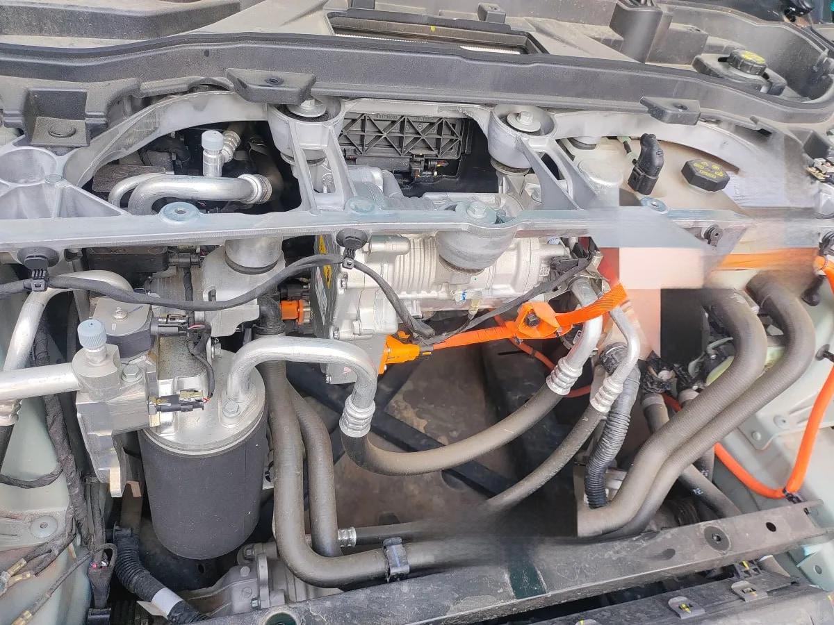 2024 Xiaomi SU7 BEV 73.6KWH image 21