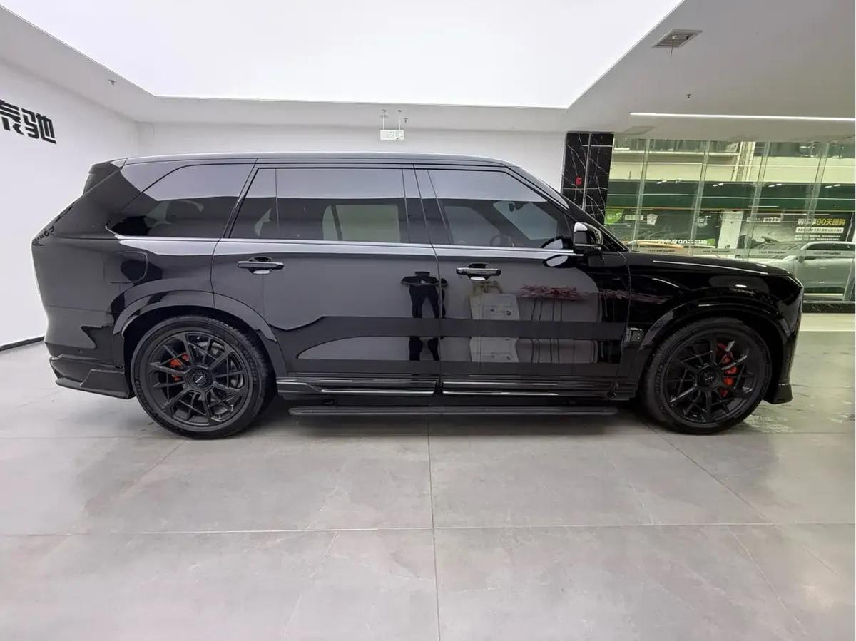 2025 Zeekr 9X 2.0T 279HP L4 1DHT PHEV image 22