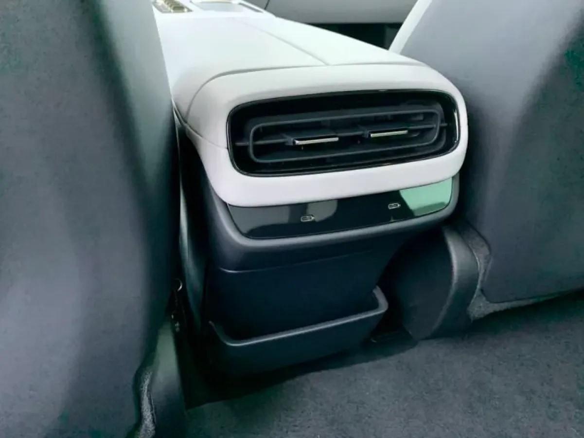 2024 Xiaomi SU7 BEV 101KWH image 24