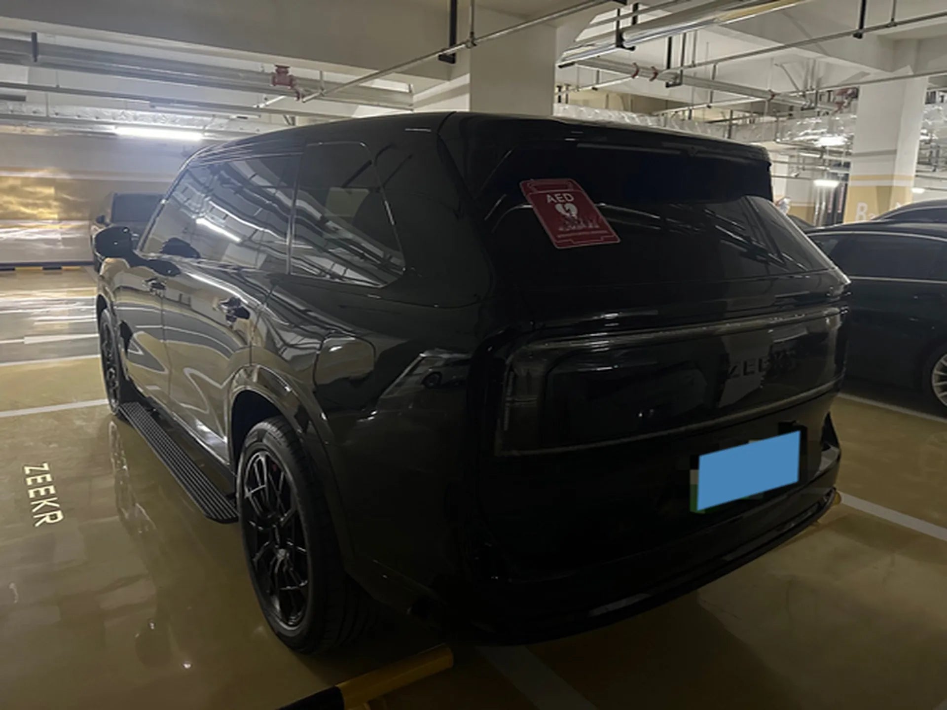 2025 Zeekr 9X 2.0T 279HP L4 1DHT PHEV image 4
