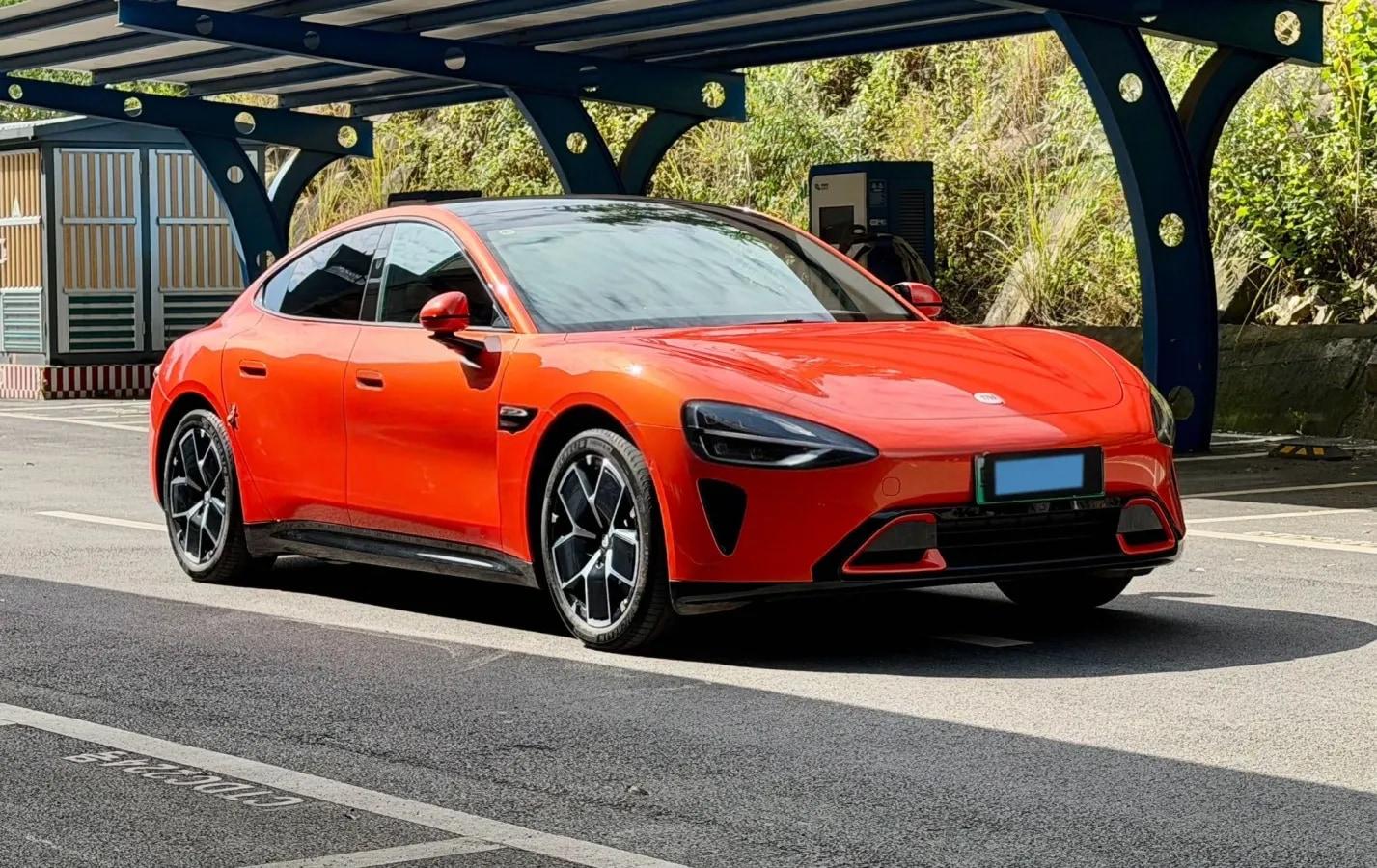 2024 Xiaomi SU7 BEV 73.6KWH 700km image 3