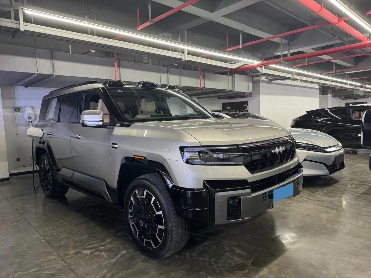 2025 Fang Cheng Bao Bao 8 2.0T 245HP L4 E-CVT PHEV 36.8KWH image 3