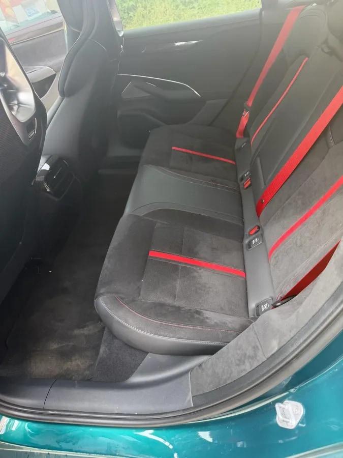 2025 Xiaomi SU7 Ultra BEV 93.7KWH 630km image 3