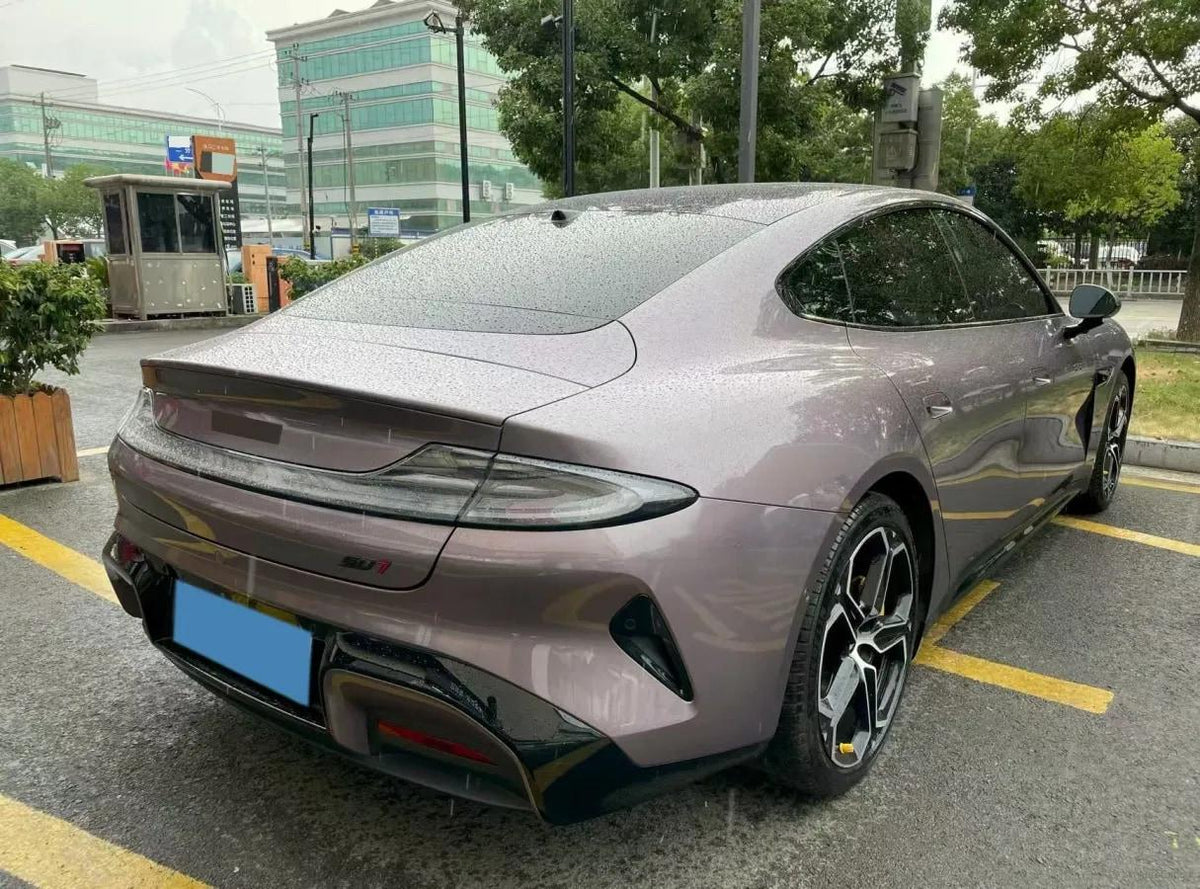 2024 Xiaomi SU7 BEV image 3