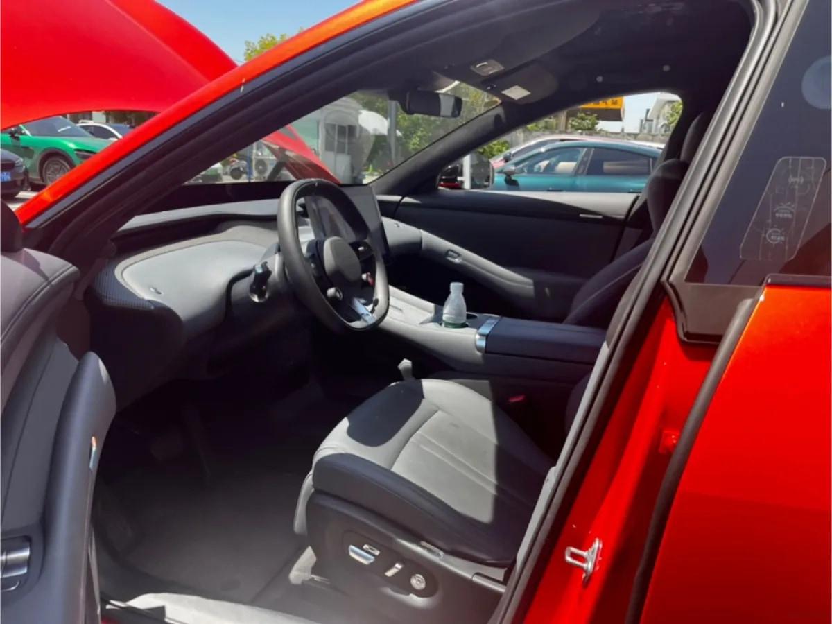 2025 Xiaomi YU7 BEV 101.7KWH image 3