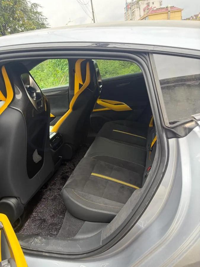 2025 Xiaomi SU7 Ultra BEV 93.7KWH image 3