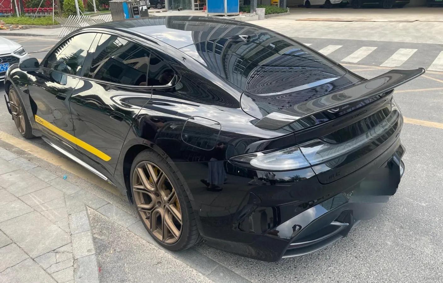 2025 Xiaomi SU7 Ultra BEV 93.7KWH 630km image 3