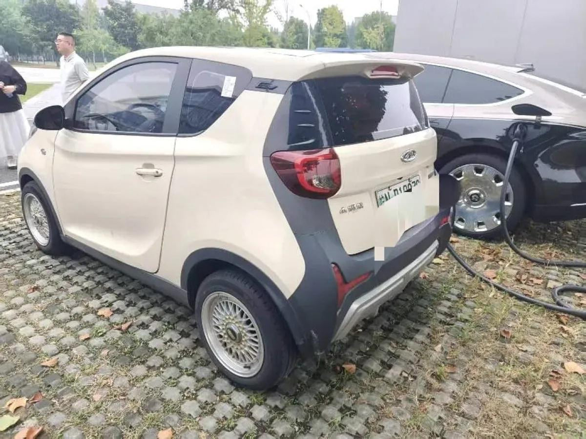2022 CheryQQ Little Ant BEV 30.7KWH image 3