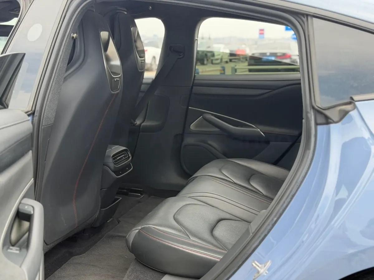 2024 Xiaomi SU7 BEV 73.6KWH image 3