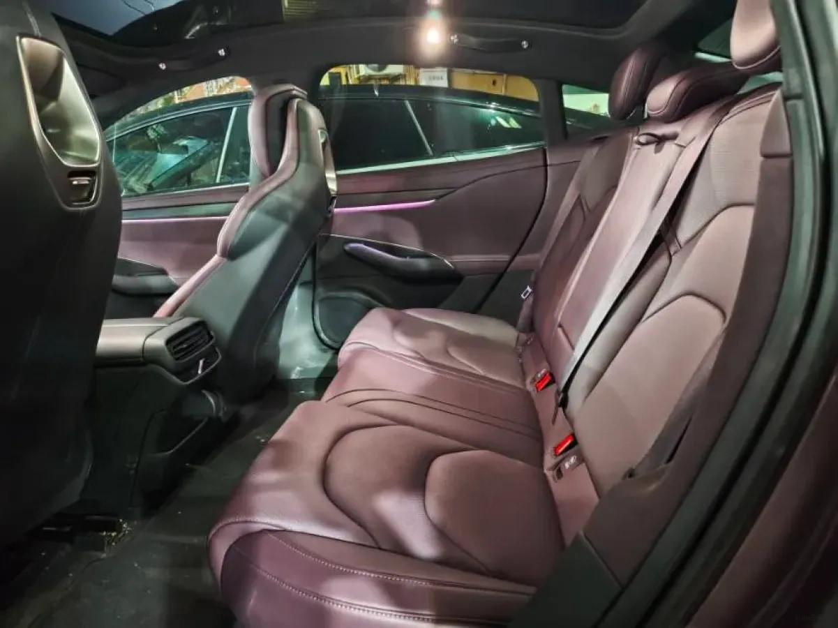 2024 Xiaomi SU7 BEV 73.6KWH image 3