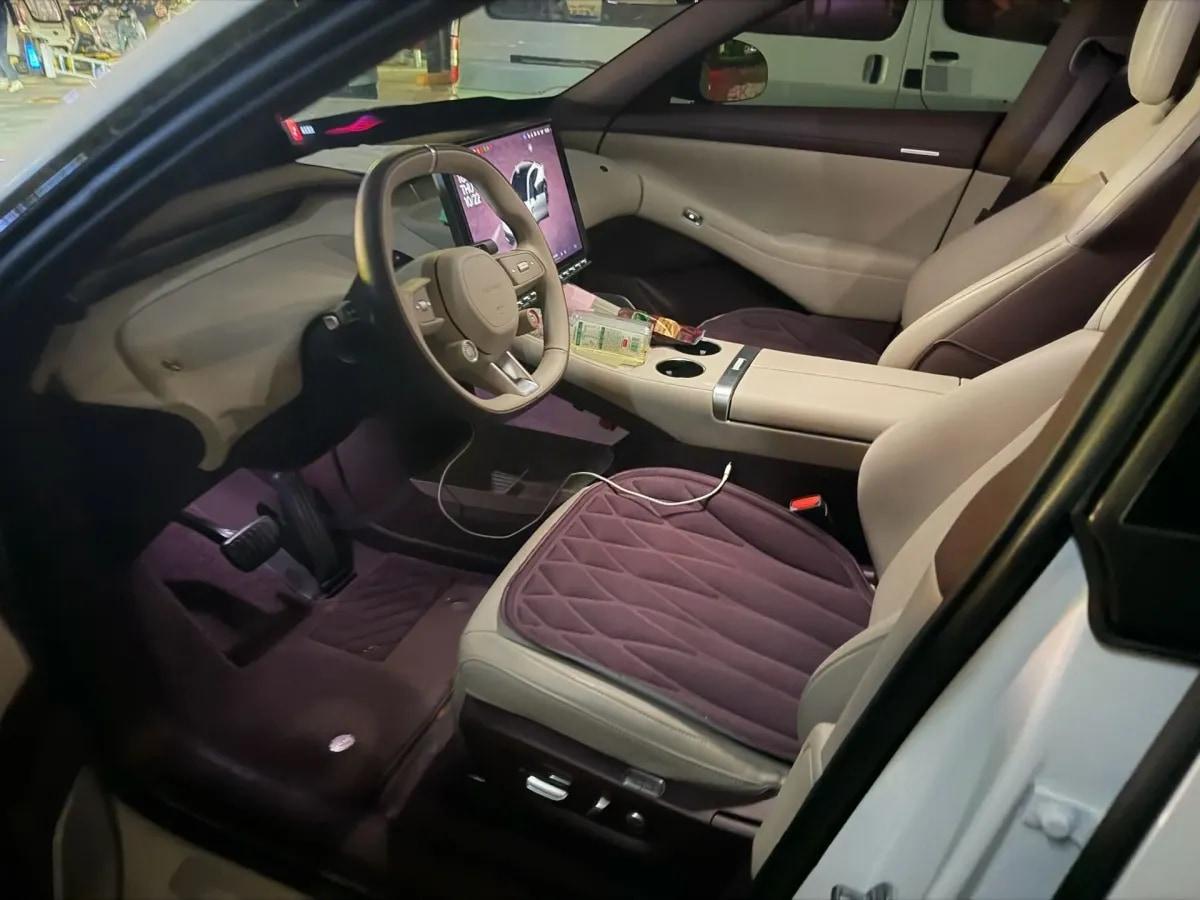 2025 Xiaomi YU7 BEV 96.3KWH 835km image 3