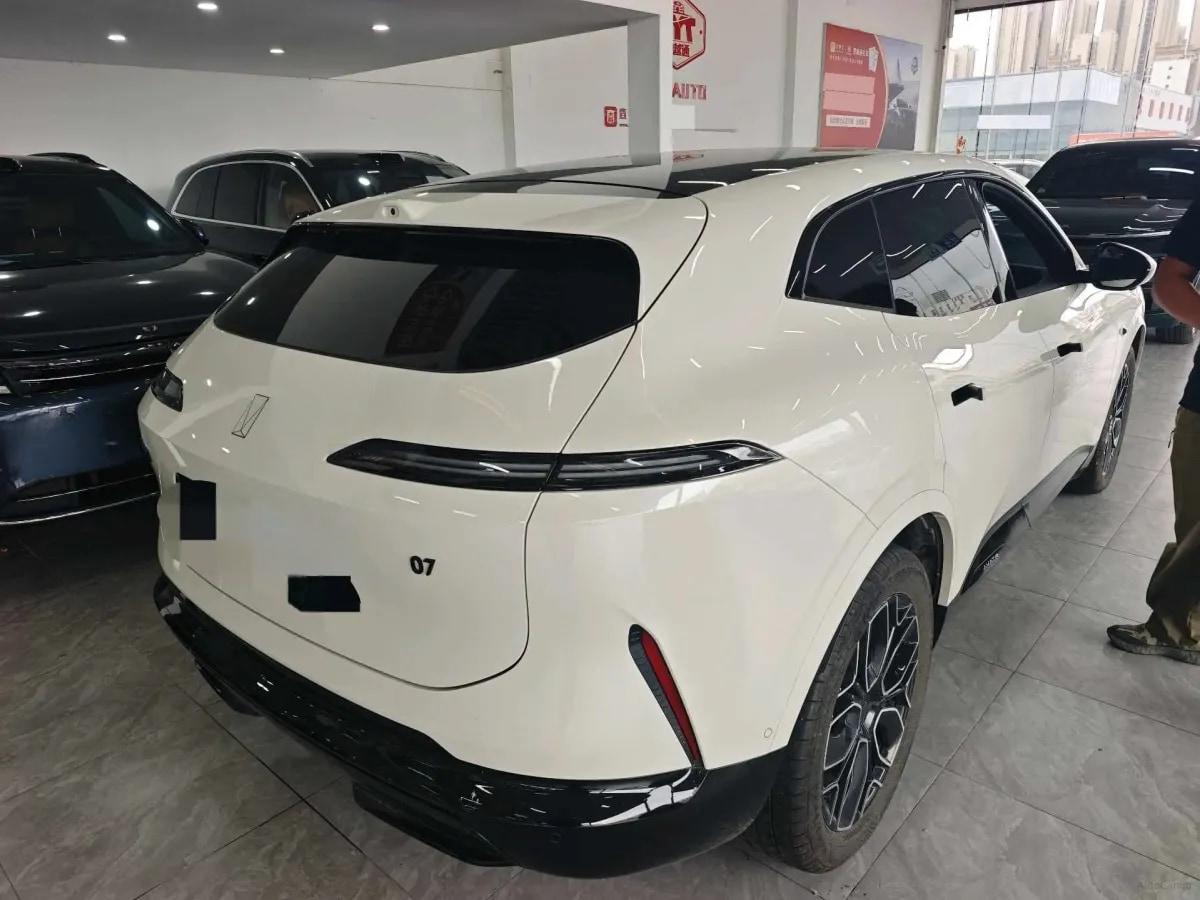 2024 Avatr 07 BEV 82.16KWH 610km image 3
