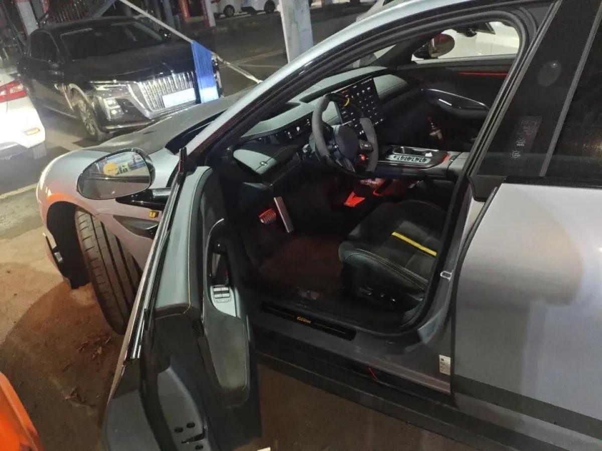 2025 Xiaomi SU7 Ultra BEV 93.7KWH 630km image 3