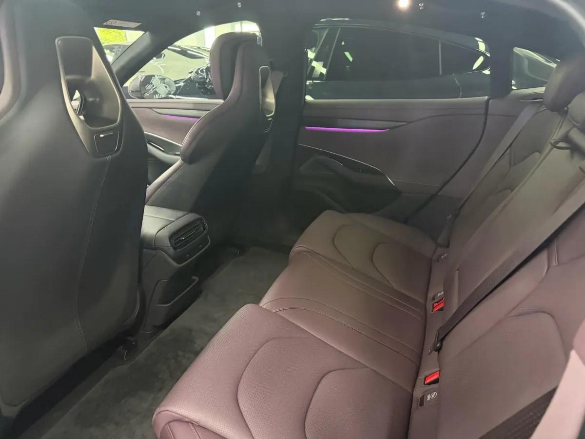 2024 Xiaomi SU7 BEV 101KWH 800km image 3