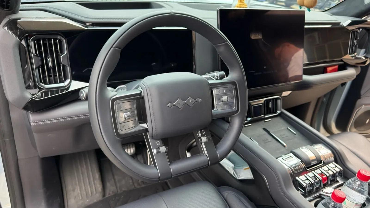 2025 Fang Cheng Bao Bao 8 2.0T 245HP L4 E-CVT PHEV 36.8KWH image 3