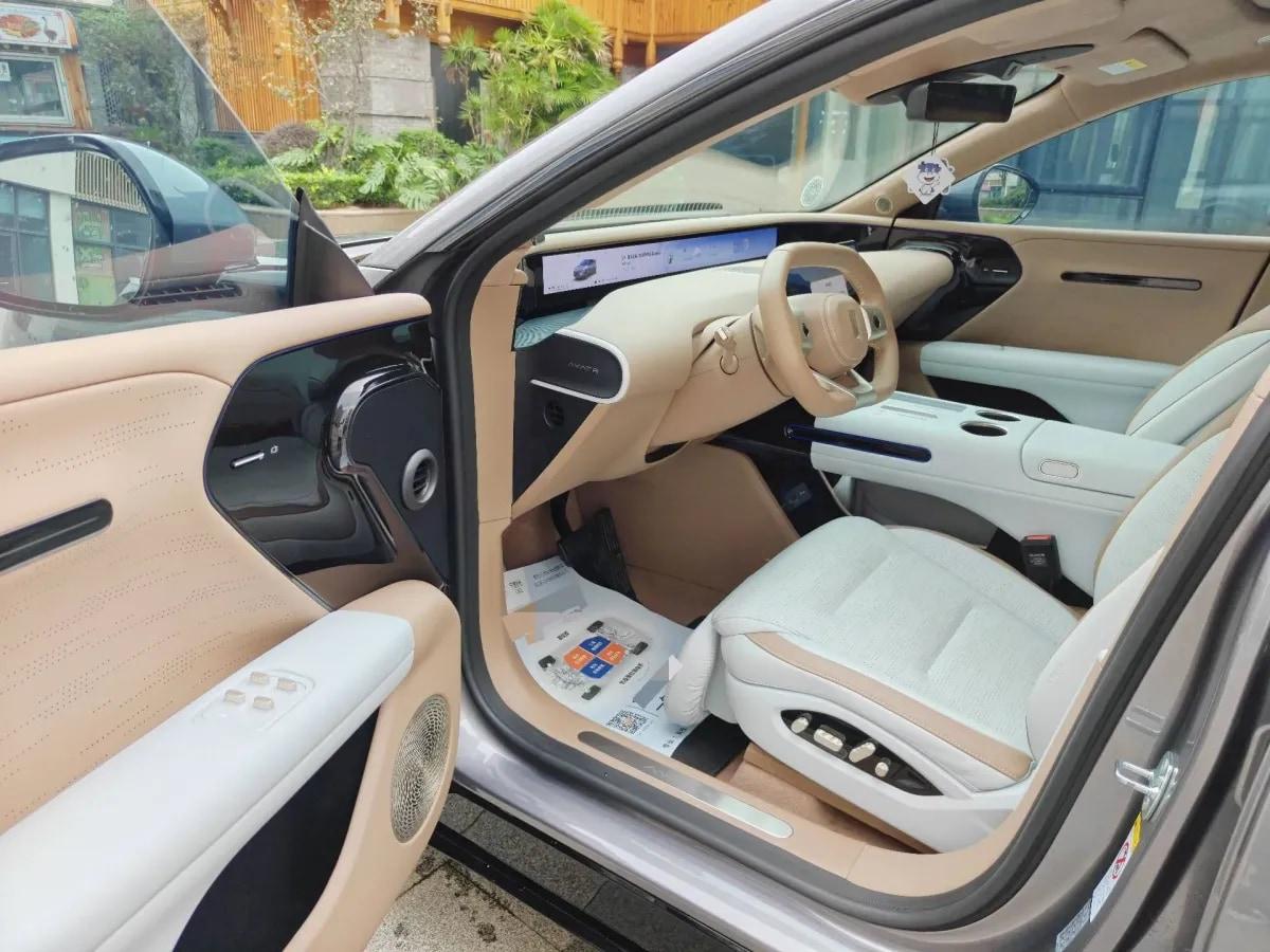 2024 Avatr 07 1.5T 156HP L4 REEV 39.05KWH 230km image 3