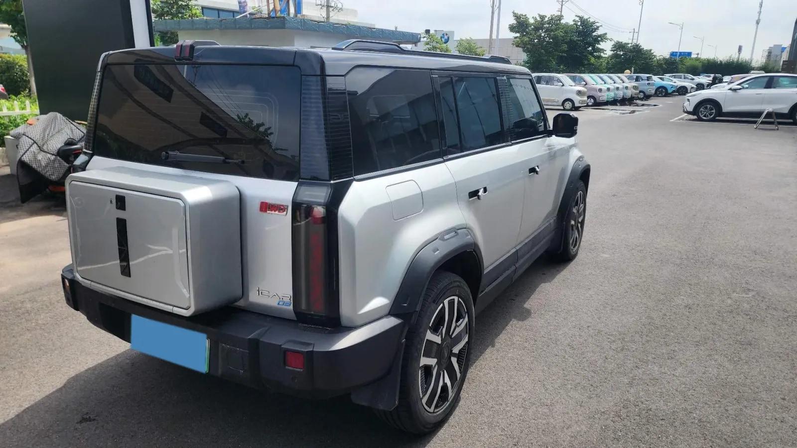2024 iCAR iCAR 03 BEV 65.69KWH image 3