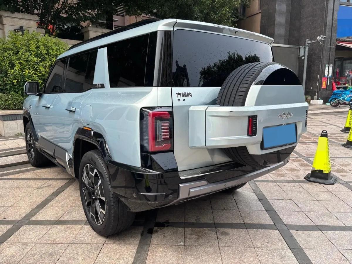 2025 FangChengBao Bao 8 2.0T 245HP L4 E-CVT PHEV 36.8KWH image 3