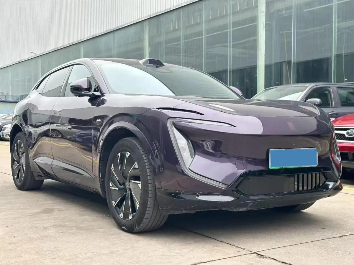 2024 Avatr 07 BEV 82.16KWH 650km image 3