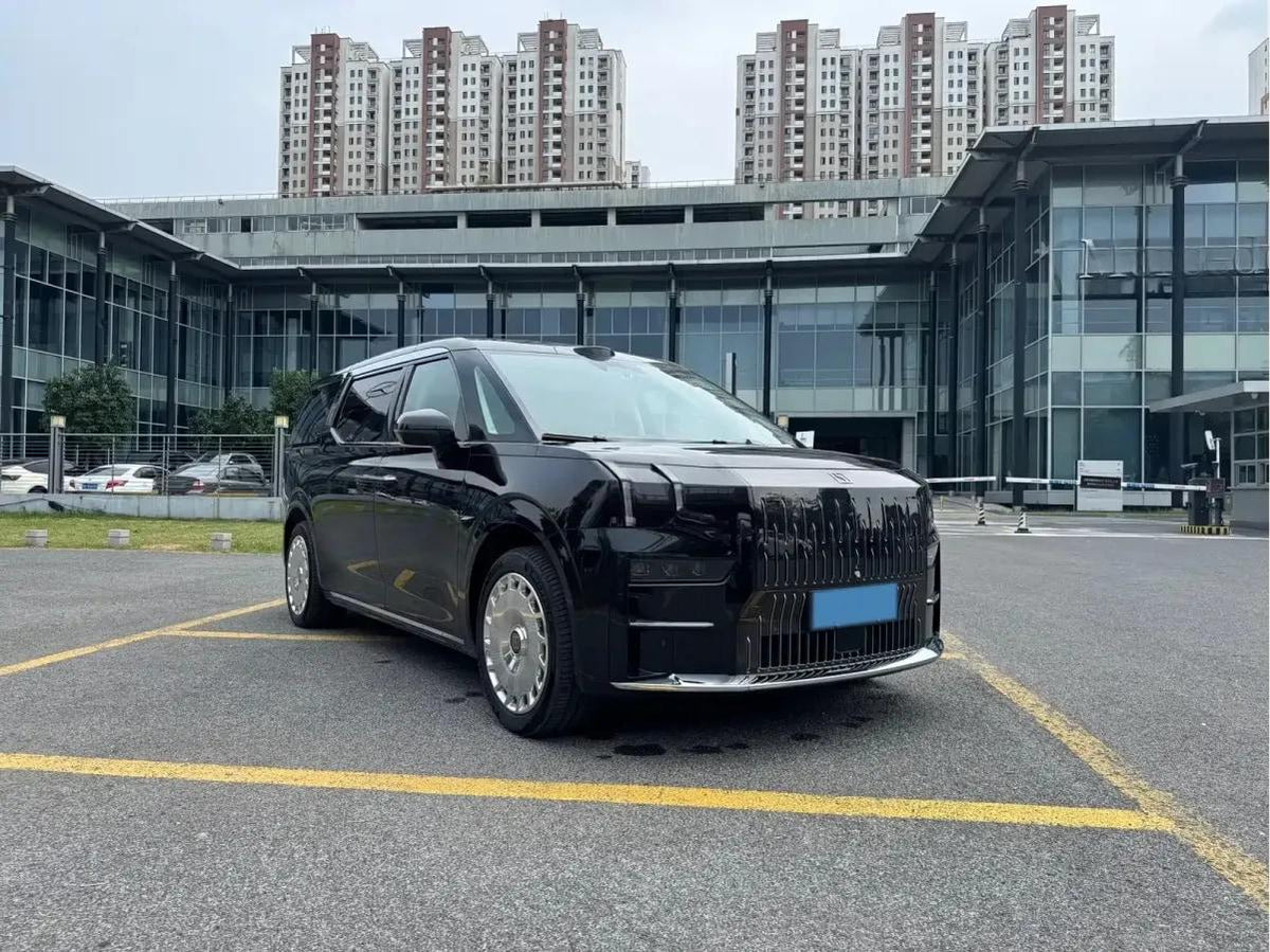 2024 Zeekr 009 BEV 108KWH 702km image 3