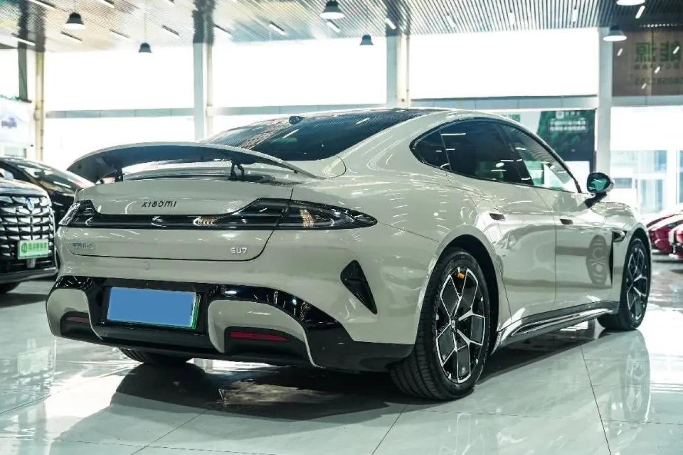 2024 Xiaomi SU7 BEV 94.3KWH image 3