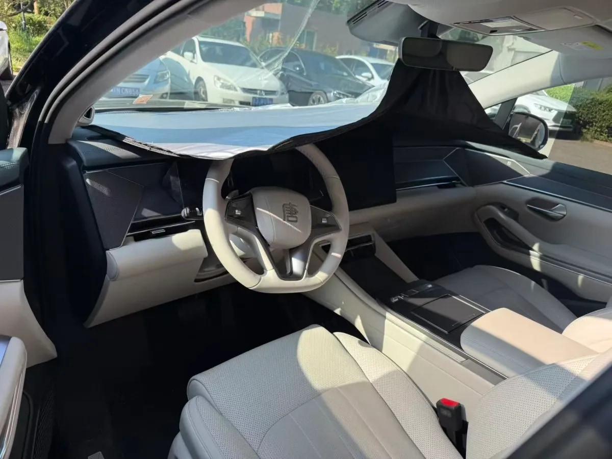 2025 BYD Tang L BEV 100.5KWH 670km image 3