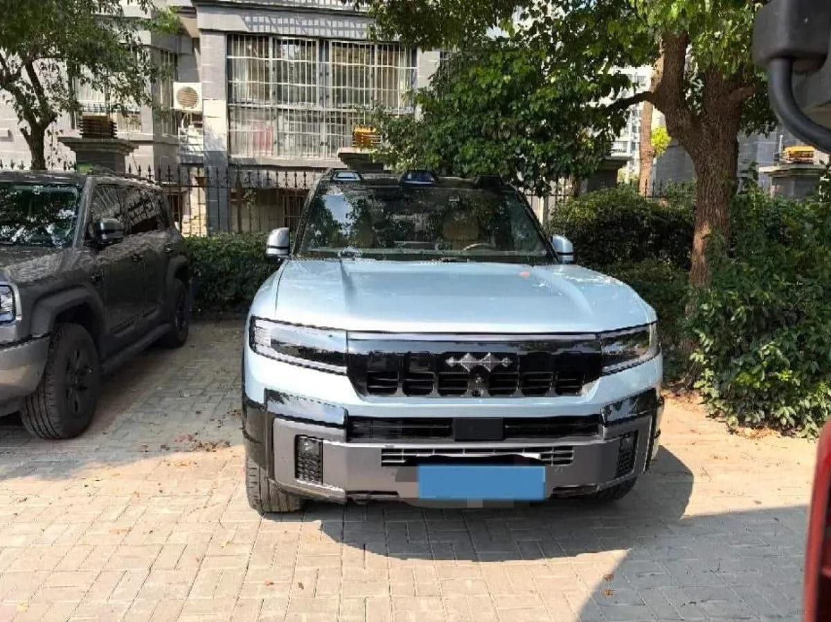2025 Fang Cheng Bao Bao 8 2.0T 245HP L4 E-CVT PHEV 36.8KWH image 3