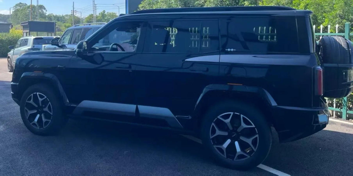 2025 FangChengBao Bao 8 2.0T 245HP L4 E-CVT PHEV 36.8KWH image 3