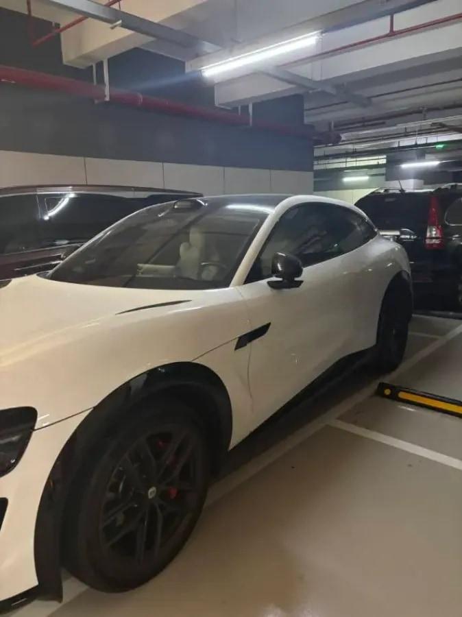 2025 Xiaomi YU7 BEV 101.7KWH image 3