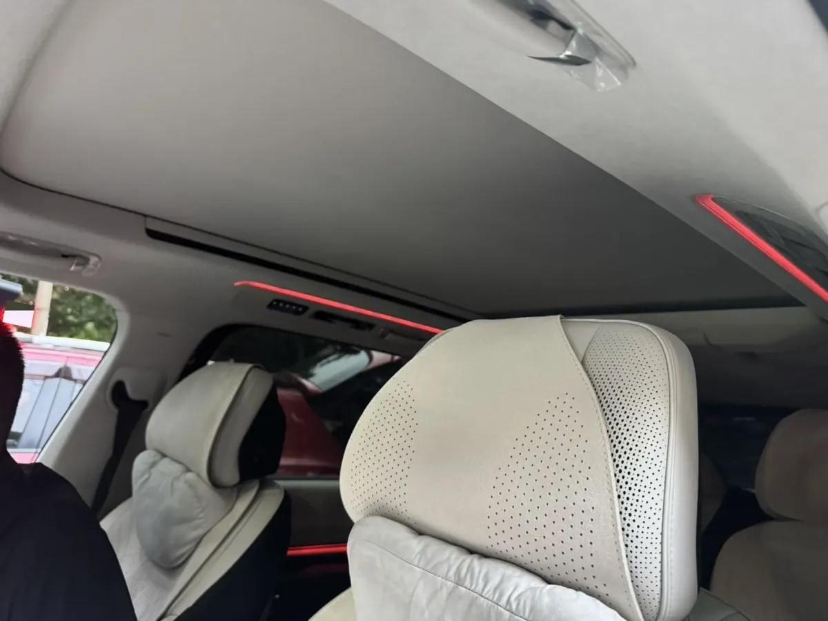 2025 Zeekr 9X 2.0T 279HP L4 1DHT PHEV image 3