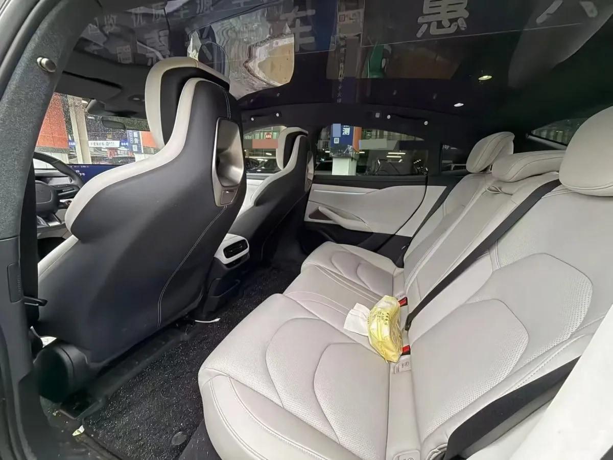 2024 Xiaomi SU7 BEV 73.6KWH image 3